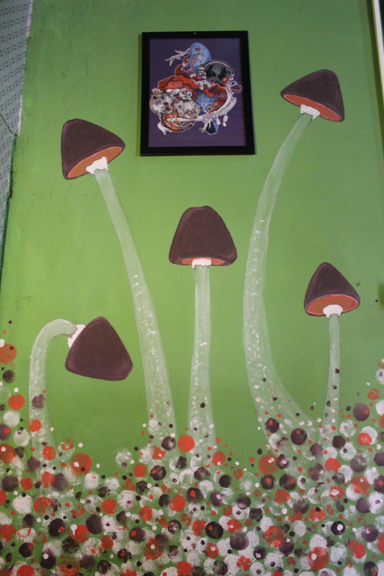 Fun House Hostel Bucharest Exterior photo